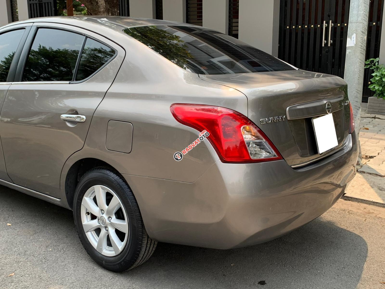 Cần bán lại xe Nissan Sunny sản xuất năm 2013, màu ghi xám, giá chỉ 345 triệu-10