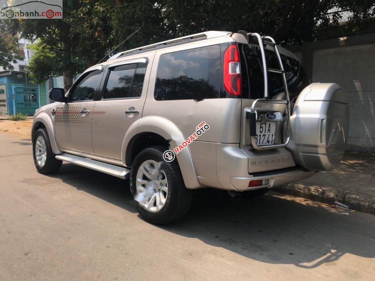 Cần bán Ford Everest AT năm 2013, màu hồng-2