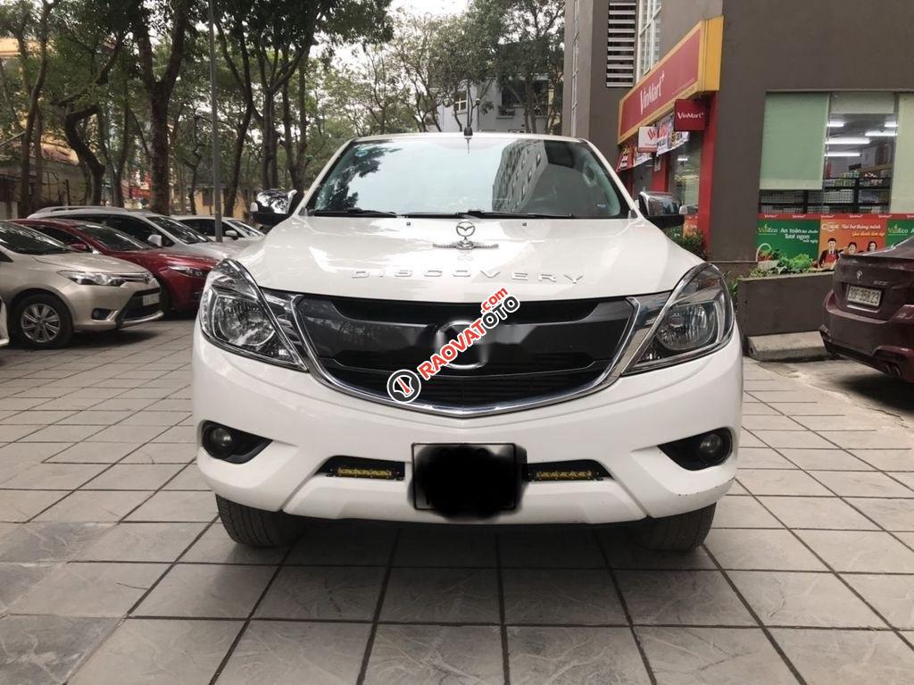 Bán Mazda BT 50 2.2MT sản xuất 2017, màu trắng, nhập khẩu nguyên chiếc số sàn, giá tốt-1