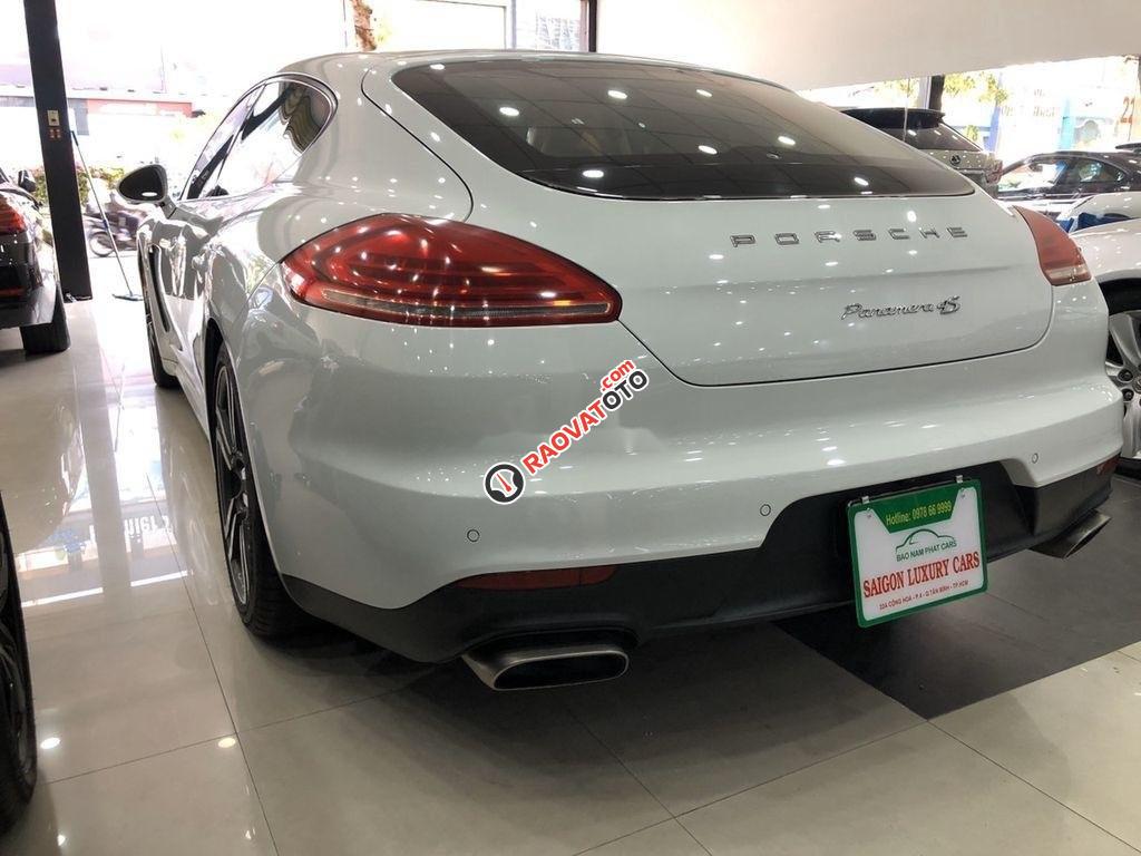 Bán xe Porsche Panamera sản xuất 2015, nhập khẩu nguyên chiếc như mới-9