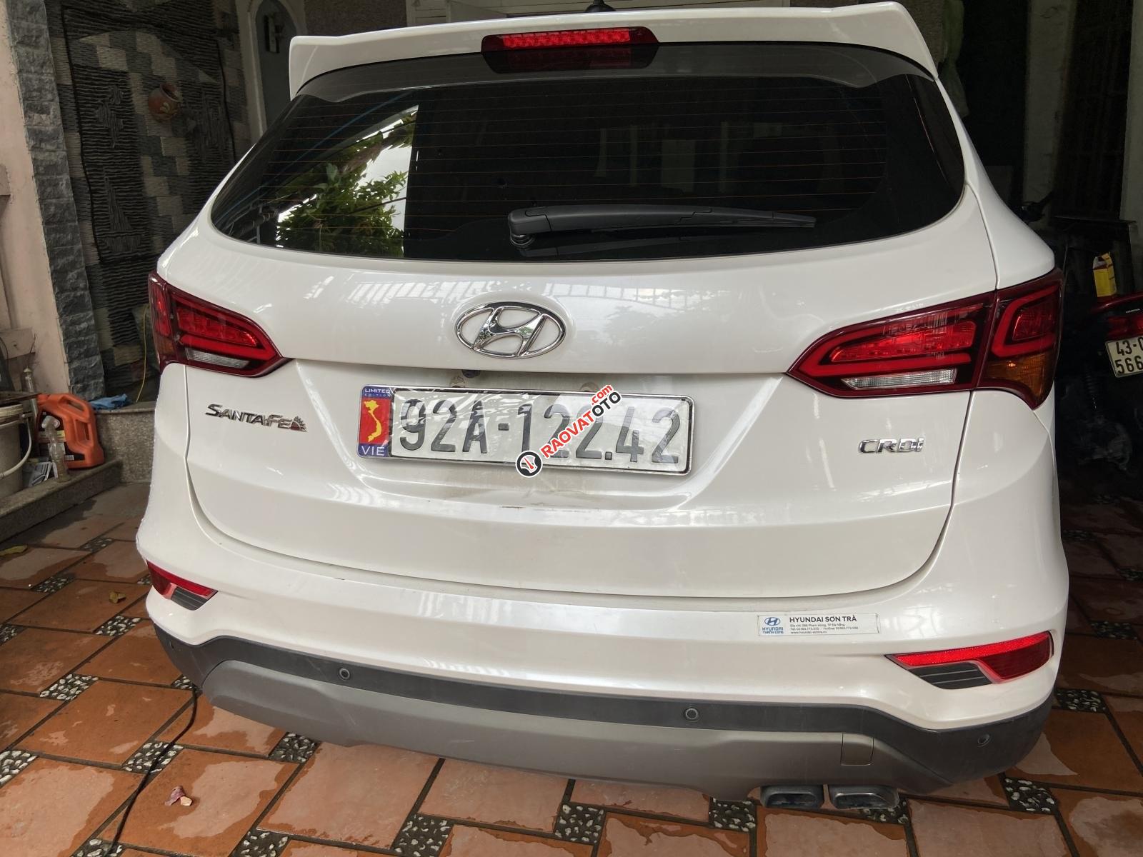 Bán Hyundai Santa Fe đời 2018, màu trắng, chính chủ-1