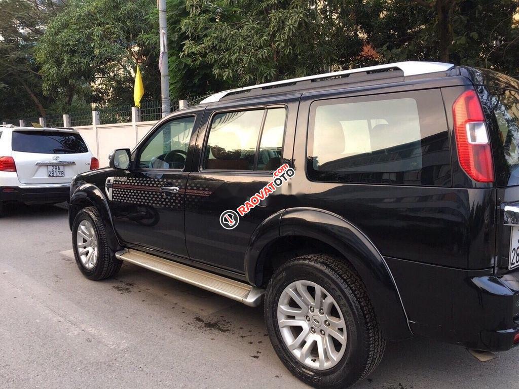Cần bán lại xe Ford Everest MT năm 2014, màu đen chính chủ-3