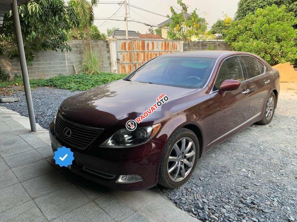 Cần bán lại xe Lexus LS đời 2008, màu đỏ, nhập khẩu nguyên chiếc chính chủ, giá 850tr-0