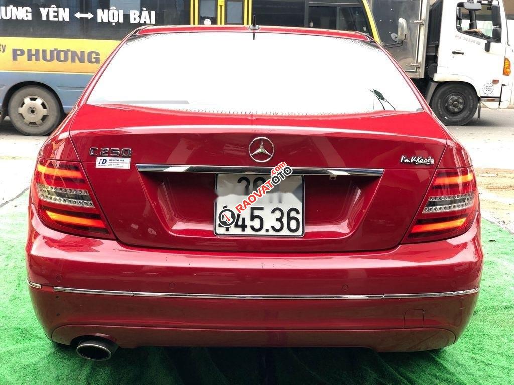 Bán Mercedes C250 2012, màu đỏ, nhập khẩu  -8