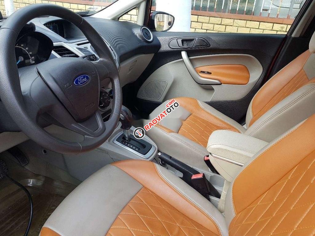 Cần bán Ford Fiesta năm sản xuất 2015, giá chỉ 375 triệu-3