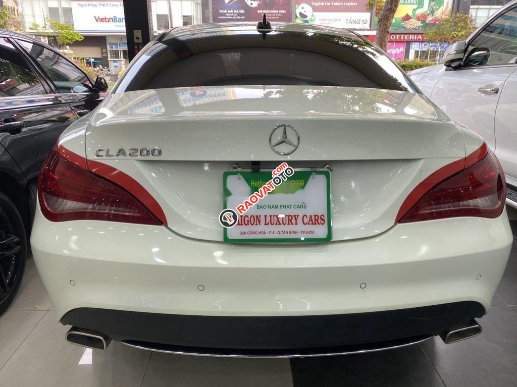 Cần bán lại xe Mercedes CLA đời 2015, màu trắng, nhập khẩu nguyên chiếc-7