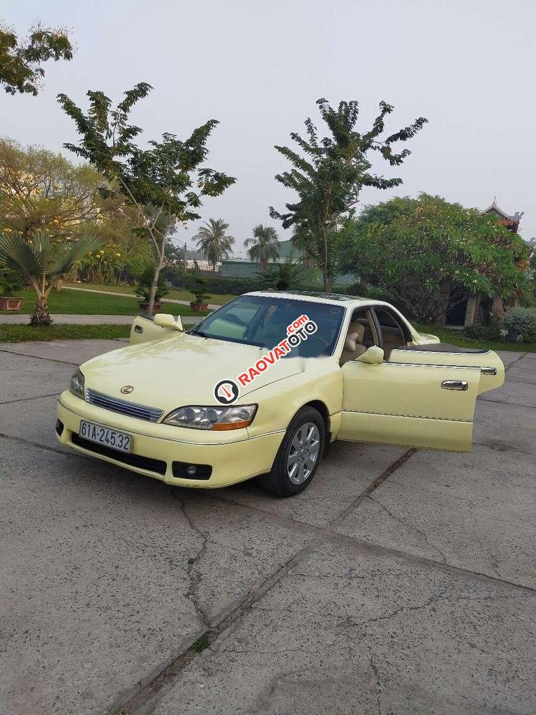 Cần bán Lexus ES đời 1994, màu vàng, nhập khẩu nguyên chiếc-0