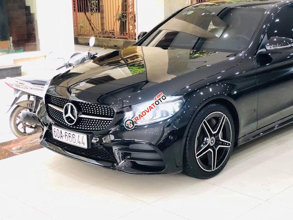 Cần bán Mercedes C300AMG sản xuất 2019-3