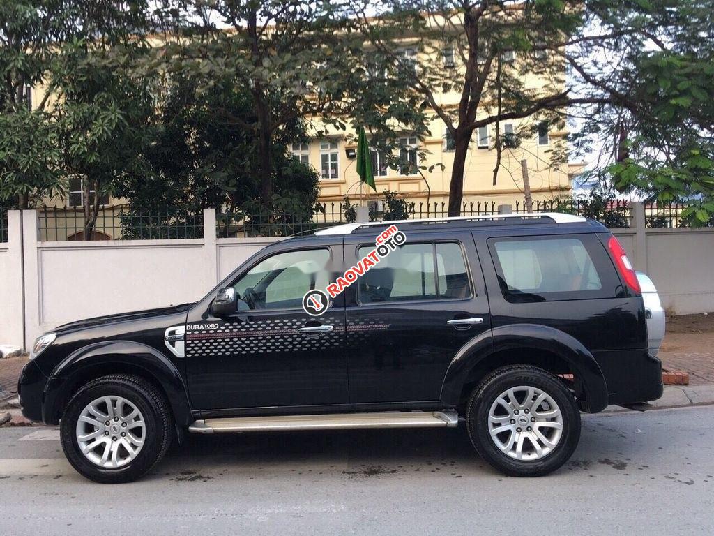 Cần bán lại xe Ford Everest MT năm 2014, màu đen chính chủ-2