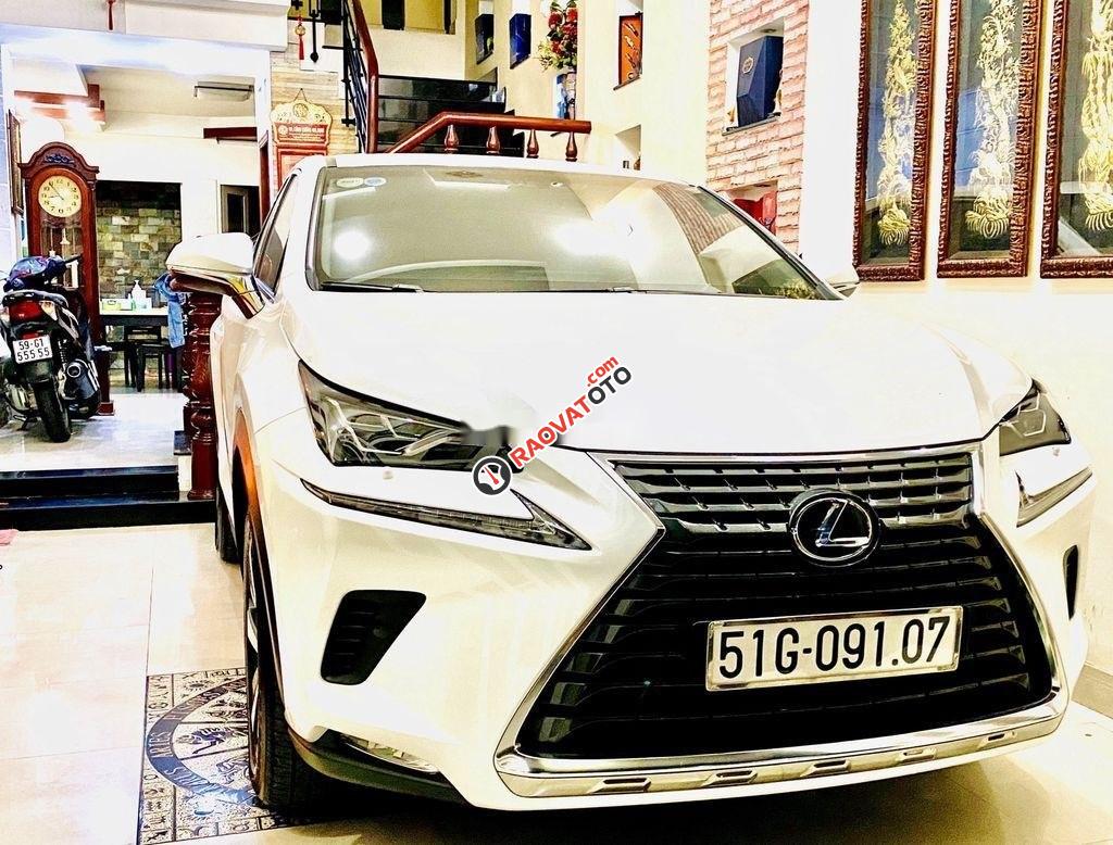 Cần bán xe Lexus NX 2018, màu trắng, xe nhập như mới-11