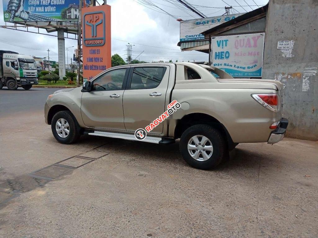 Cần bán gấp Mazda BT 50 năm sản xuất 2013, xe nhập số sàn-8