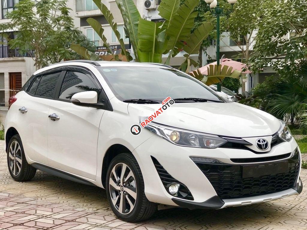 Cần bán Toyota Yaris sản xuất năm 2018, màu trắng-9