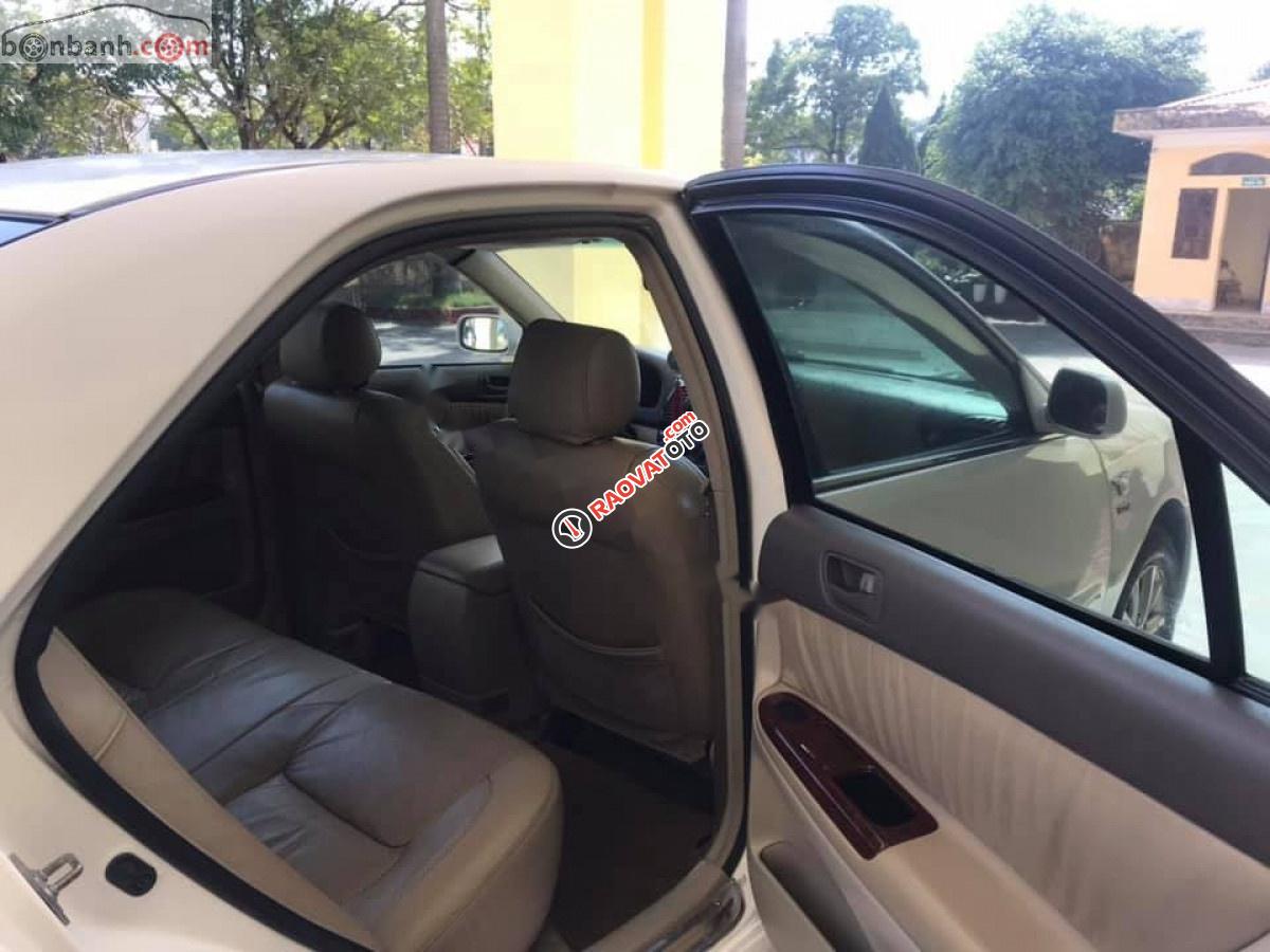 Cần bán gấp Toyota Camry 2.4 2003, màu trắng, giá tốt-1