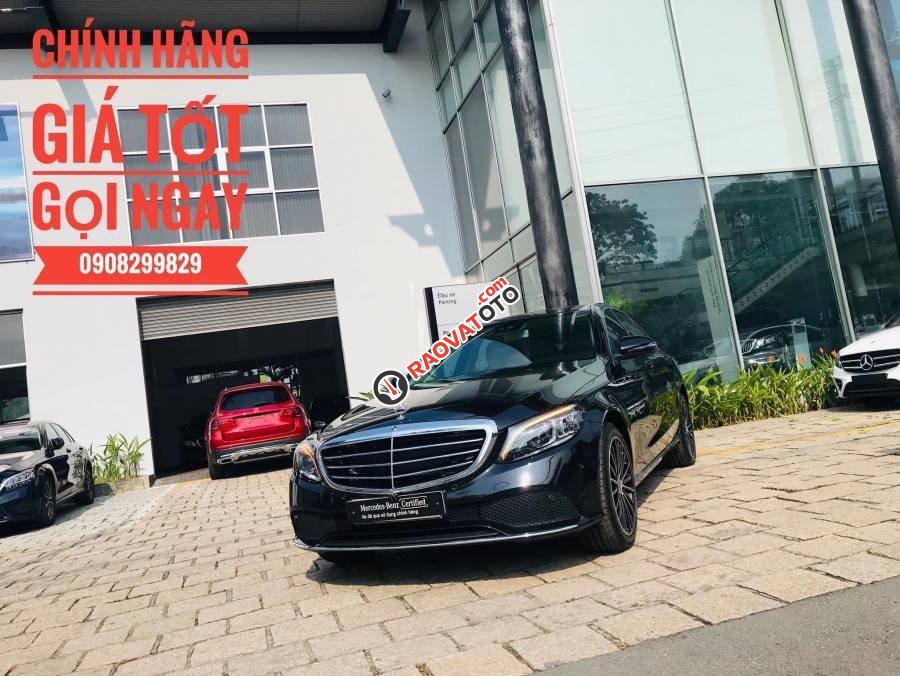 Bán Mercedes C200 Exclusive đời 2019, màu đen, xe mới 100%-10