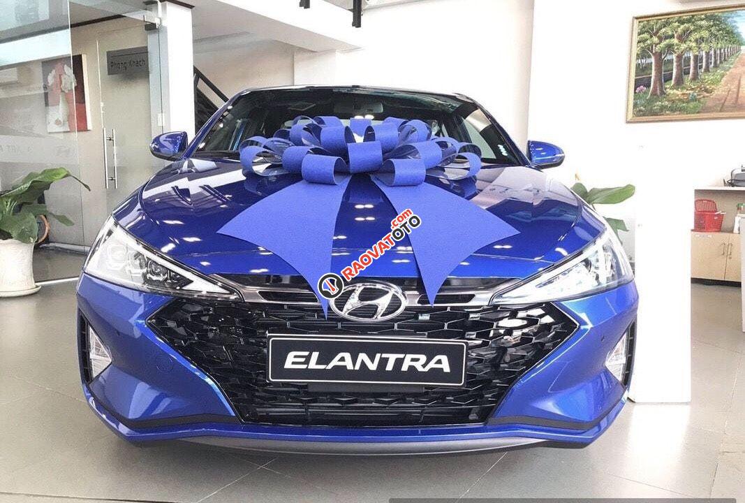 Hyundai Elantra 1.6 Turbo năm 2019, màu xanh, 719 triệu-4