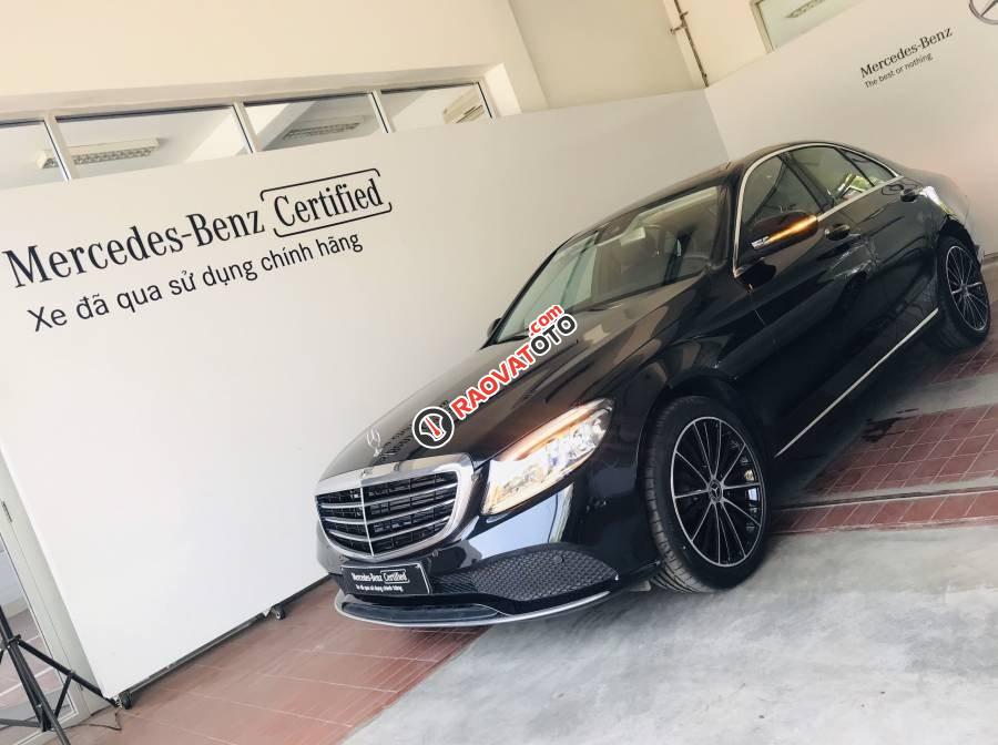 Bán Mercedes C200 Exclusive đời 2019, màu đen, xe mới 100%-12