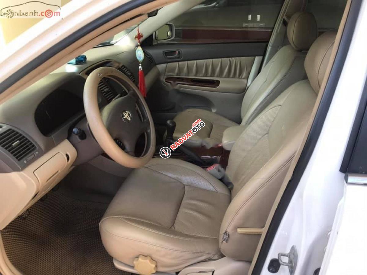 Cần bán gấp Toyota Camry 2.4 2003, màu trắng, giá tốt-3