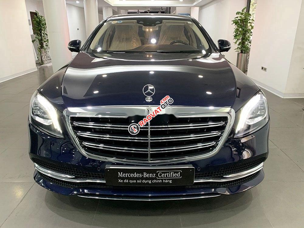 Cần bán gấp Mercedes năm 2019 mới chạy 6.000 km-1