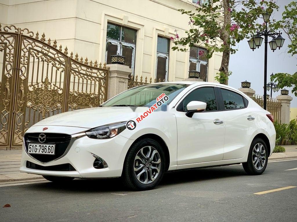 Bán xe Mazda 2 năm sản xuất 2019, màu trắng, xe nhập, giá 529tr-0