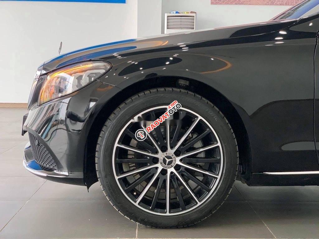 Cần bán lại xe Mercedes C200 Exclisive năm 2019-4