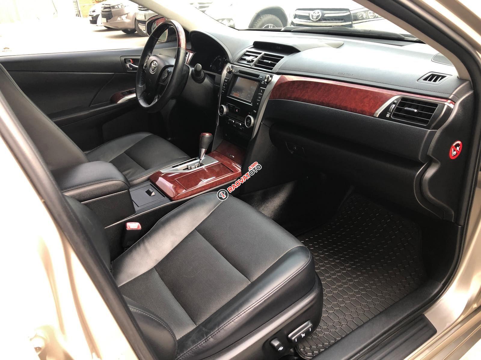 Bán xe Toyota Camry 2.5Q sản xuất năm 2014, màu nâu, số tự động-2