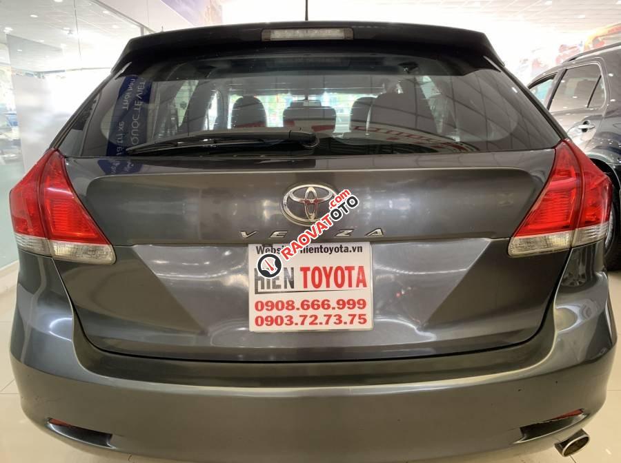 Cần bán gấp Toyota Venza 2.7L đời 2010, màu xám, nhập khẩu như mới, giá 750tr-9