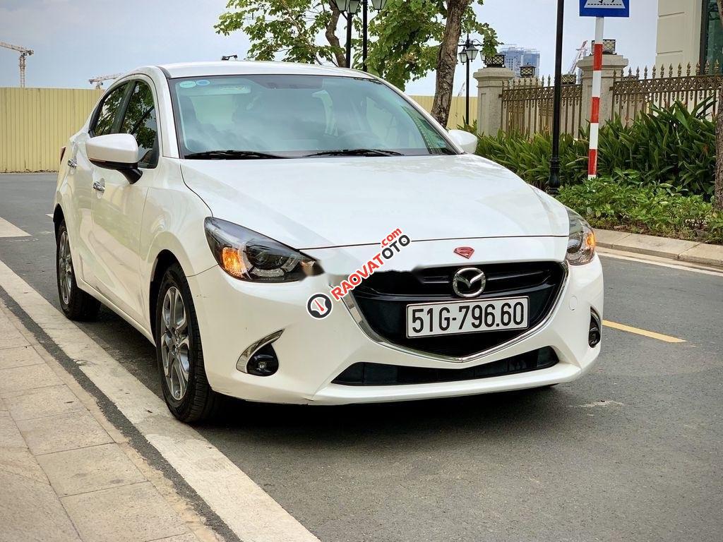 Bán xe Mazda 2 năm sản xuất 2019, màu trắng, xe nhập, giá 529tr-2