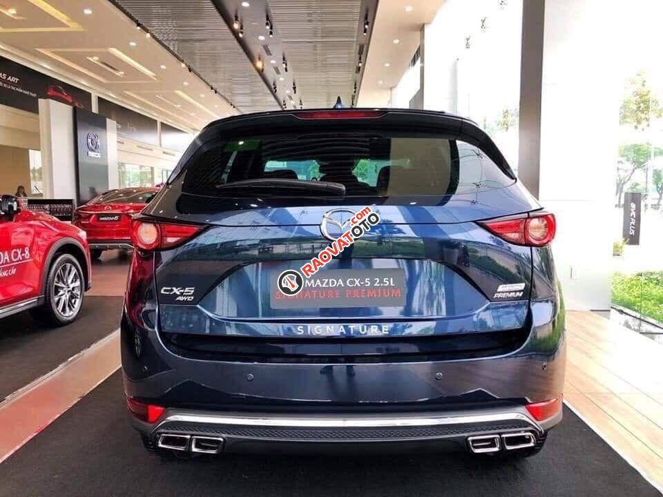 Mazda Long Biên bán xe Mazda CX 5 2.0 Premium sản xuất 2020, màu xanh lam-6