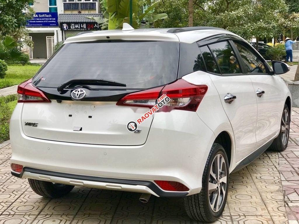 Cần bán Toyota Yaris sản xuất năm 2018, màu trắng-7