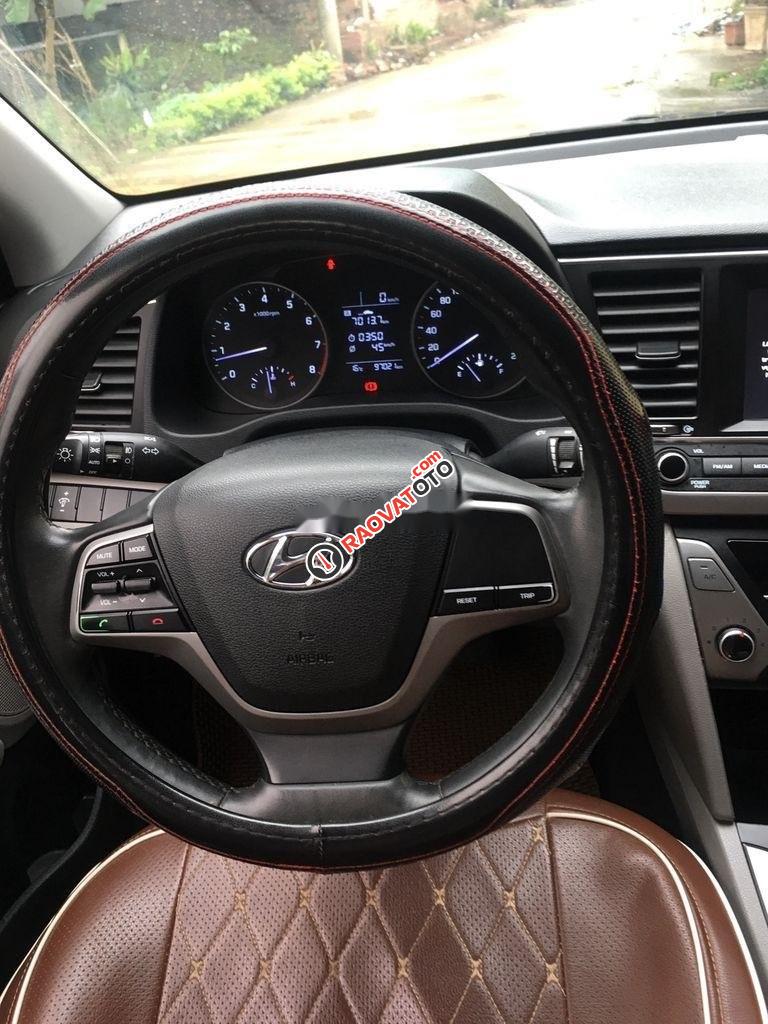 Bán Hyundai Elantra đời 2016, màu nâu, xe nhập, số sàn-4