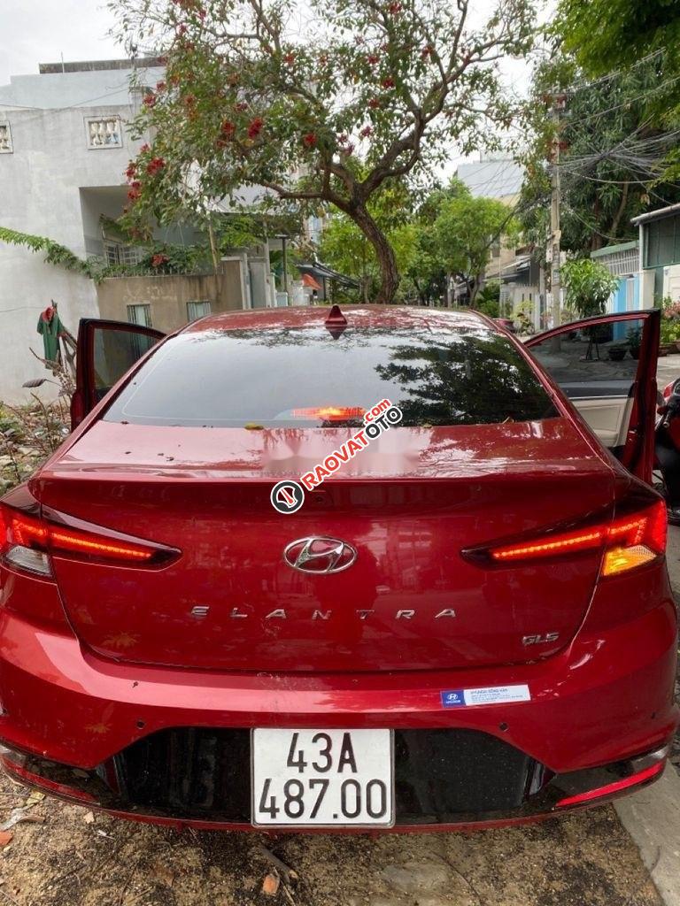 Cần bán gấp Hyundai Elantra 2019, màu đỏ, giá 630tr-2