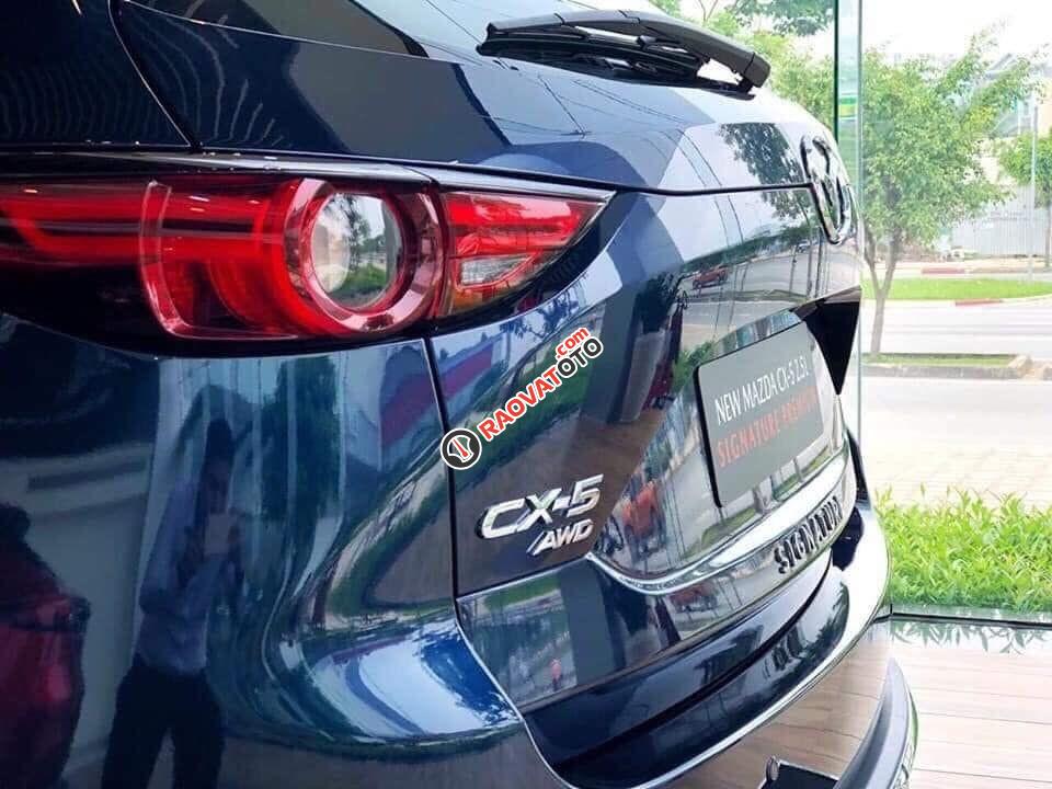 Mazda Long Biên bán xe Mazda CX 5 2.0 Premium sản xuất 2020, màu xanh lam-4