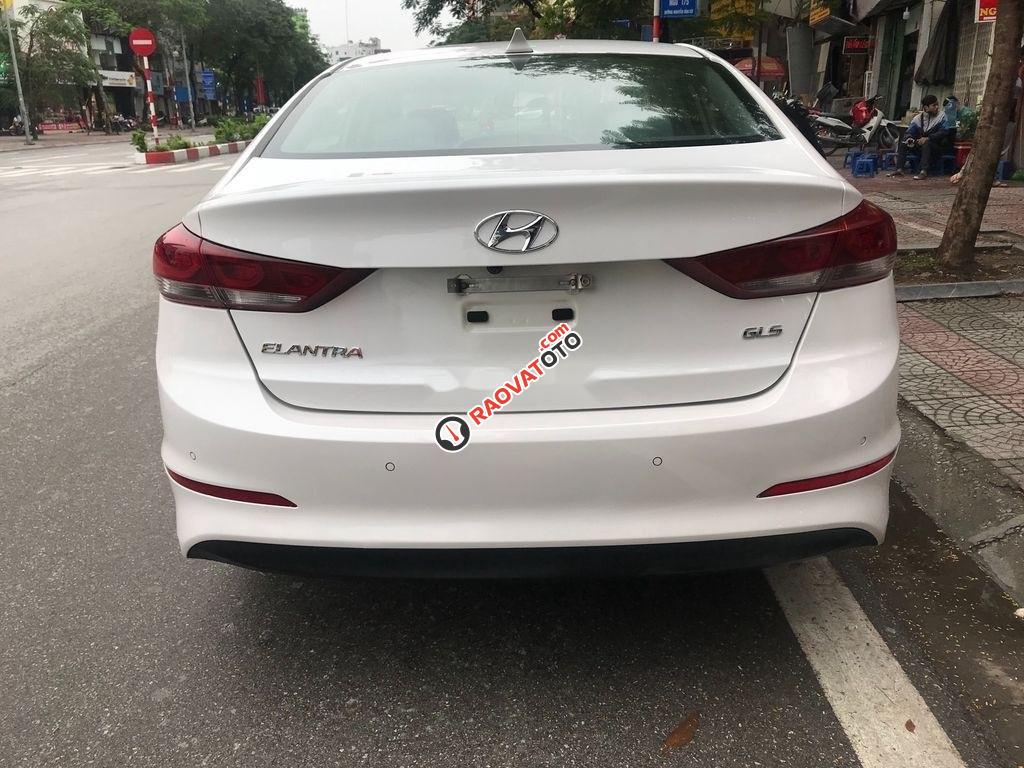 Bán Hyundai Elantra sản xuất năm 2017 chính chủ, 470tr-3