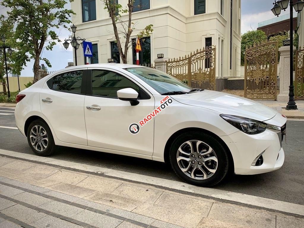 Bán xe Mazda 2 năm sản xuất 2019, màu trắng, xe nhập, giá 529tr-3