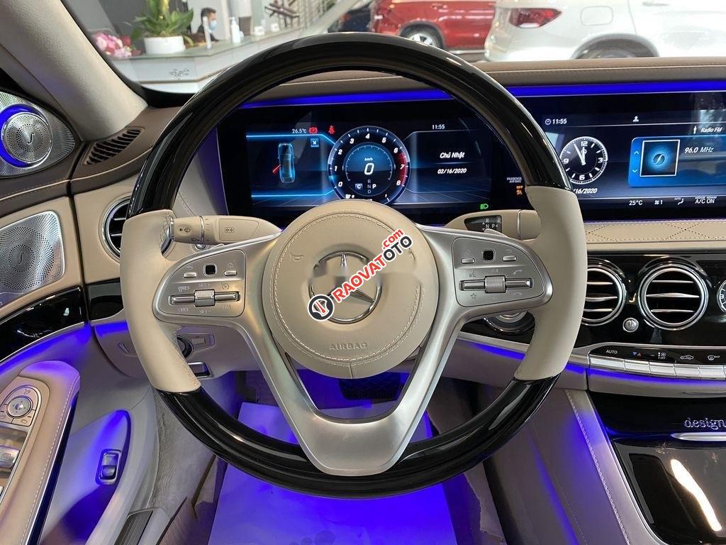 Bán Mercedes S class năm 2019 gần như mới-6