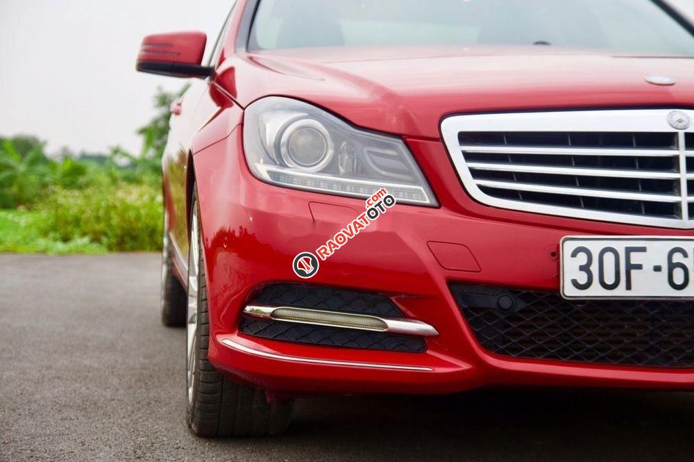 Cần bán gấp Mercedes C class năm sản xuất 2011, nhập khẩu, giá chỉ 590 triệu-1