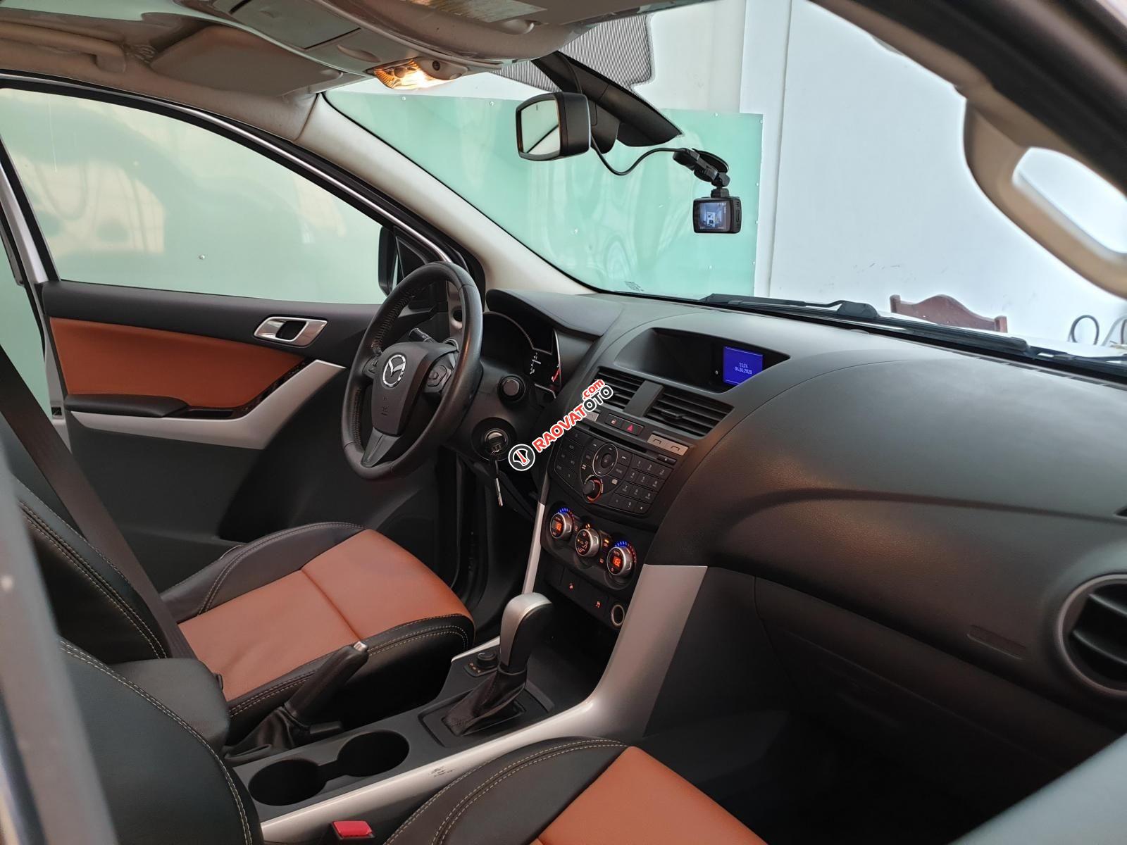 Chính chủ cần bán xe Mazda BT 50 năm 2015, màu bạc-6