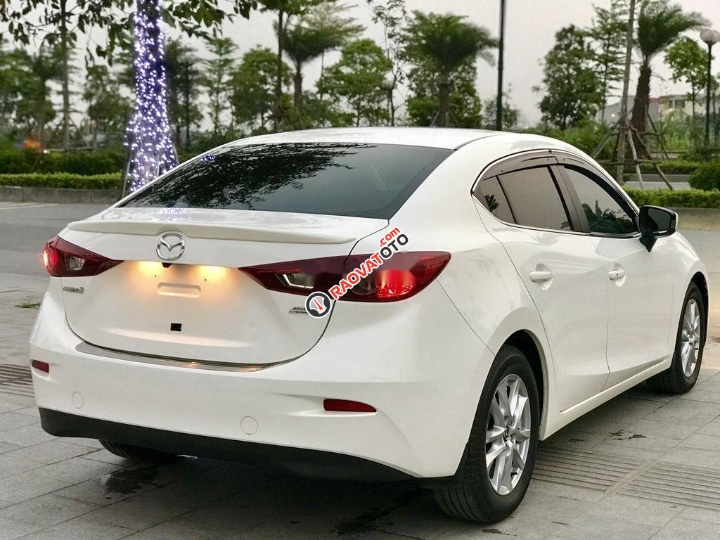Bán Mazda 3 1.5 AT 2016, màu trắng còn mới  -7