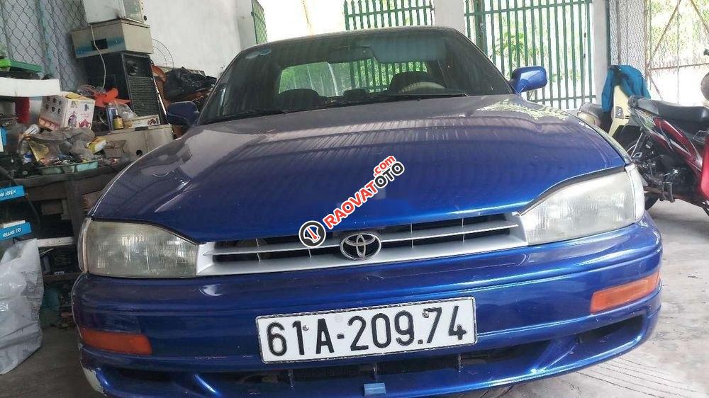 Cần bán xe Toyota Camry năm 1997, nhập khẩu, 12tr-0