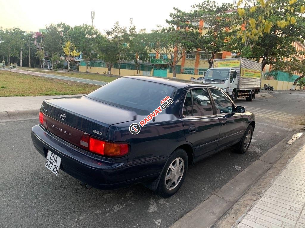Cần bán xe Toyota Camry sản xuất 1992, xe nhập -3