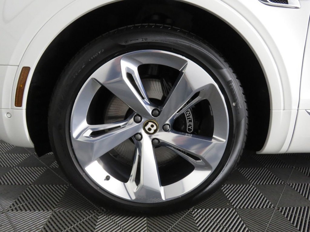 Bán xe Bentley Bentayga V6 3.0 Hybrid 2021, màu trắng, nhập khẩu mới 100%-15