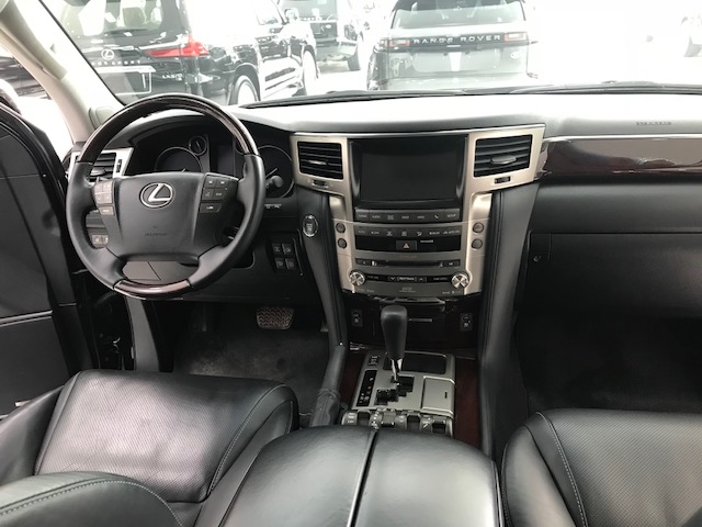 Bán xe Lexus LX570 bản Mỹ màu đen, sản xuất 2014, xe rất mới-7