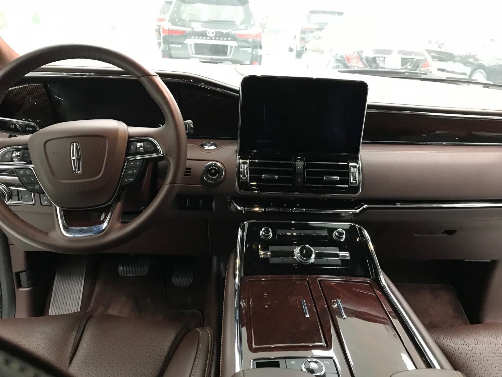 Bán xe Lincoln Navigator Black Labe L mới 100% model 2020-10