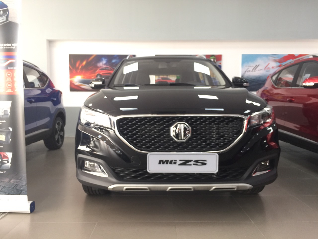 Bán xe MG ZS đời 2020, màu đen, xe nhập giá cạnh tranh-1