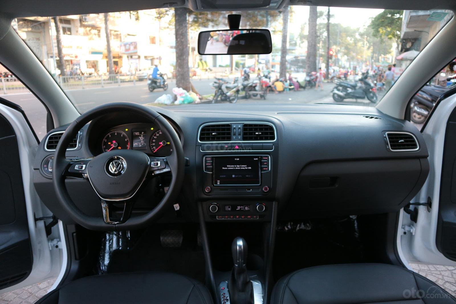 Volkswagen Polo Hatchback Trắng 2020 nhập khẩu nguyên chiếc!!-3