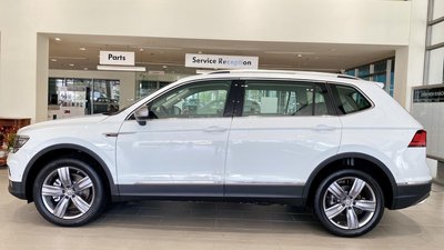 Volkswagen Tiguan Luxury giảm ngay 50% lệ phí trước bạ !!-6
