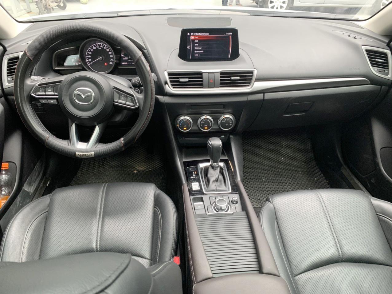Cần bán gấp Mazda 3 sản xuất 2019, màu trắng, nhập khẩu-3