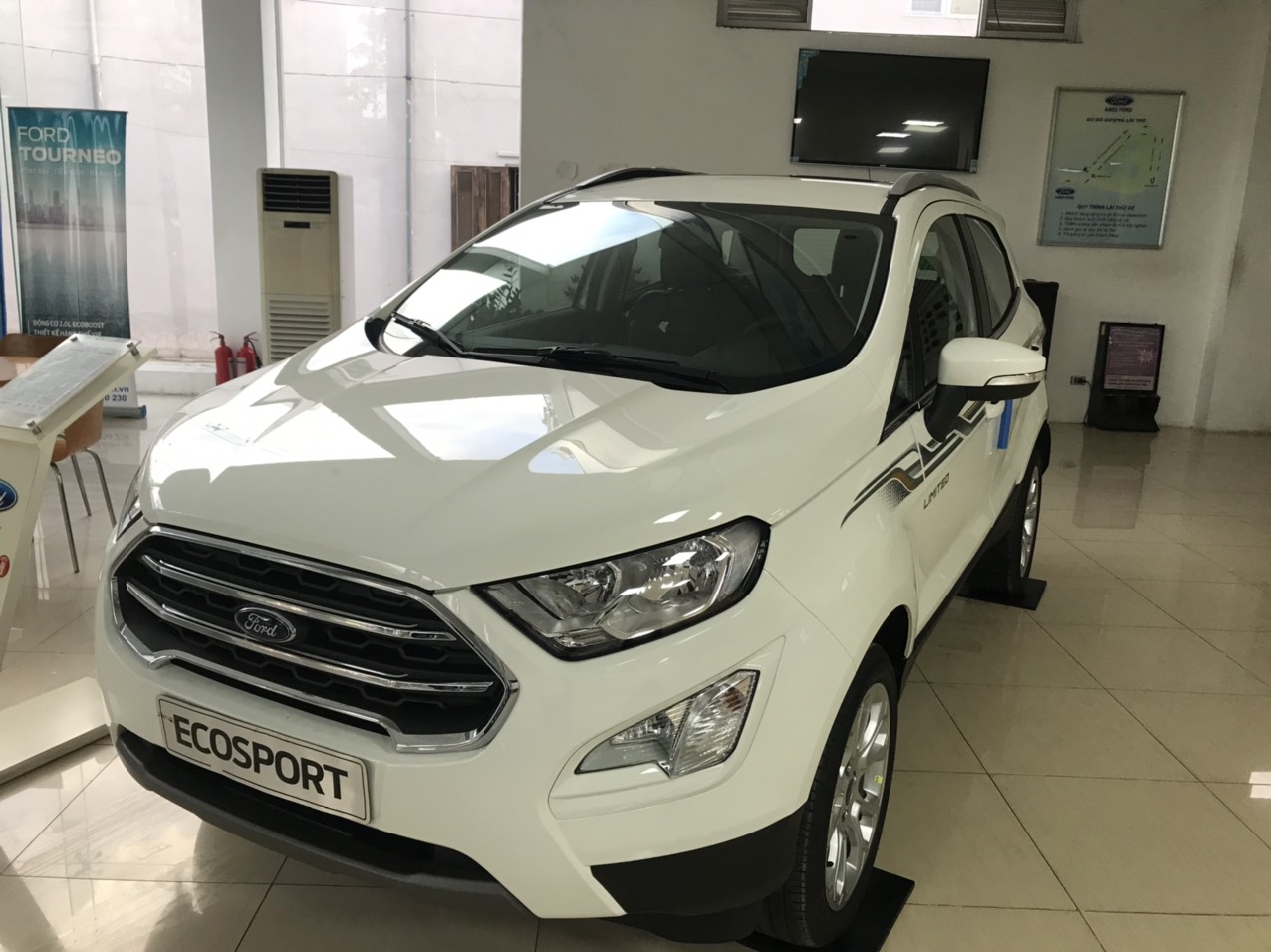 Bán xe Ford EcoSport 1.0P AT Titanium đời 2020, màu trắng, xe nhập-4