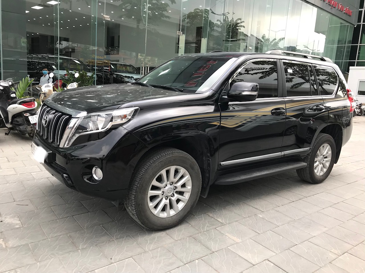 Cần bán Toyota Prado TXL đời 2017, màu đen, nhập khẩu nguyên chiếc-8