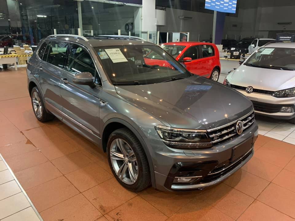 Bán Volkswagen Tiguan Luxury 2019, màu xanh lam, nhập khẩu-17